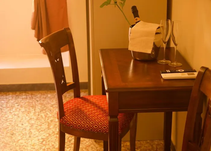 Biondi Affittacamere 4*